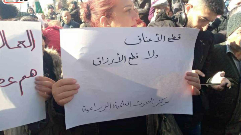 بعد طرطوس.. موظفون في محروقات إزرع يواجهون قرارات نقل ومنع من باص المبيت