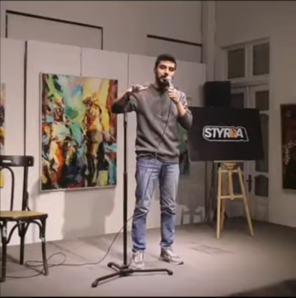 ستاند أب كوميدي يعتذر بعد الهجوم عليه بسبب إساءة لأهالي حلب