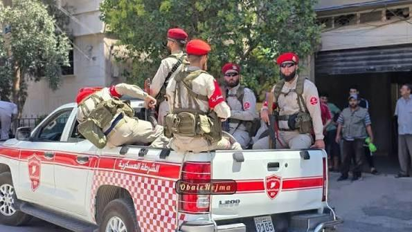 إدلب.. اقتحام عرس وتفتش واحتجاز عائلة دون إذن قضائي