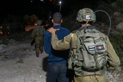 إصابة فلسطيني برصاص الاحتلال واعتقال 15 آخرين في الضفة الغربية