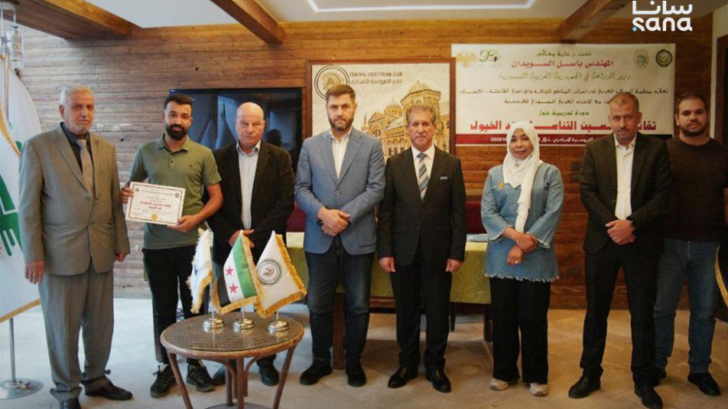 photo 2026 10 05 13 26 51 اختتام دورة متخصصة لتحسين التناسل لدى الخيول بمشاركة أطباء بيطريين