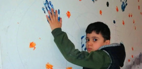 اللاذقية: قرار بإخلاء مقر متخصص بالتوحد يخدم أطفالاً منذ 2006