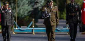 تركيا وبولندا تبحثان تعزيز التعاون العسكري في أنقرة