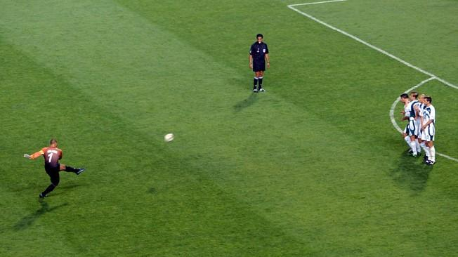 Paraguay keeper Jose Luis Chilavert strikes a free-kick, 12 June 2002 at the Jeju World Cup Stadium in Seogwipo.
