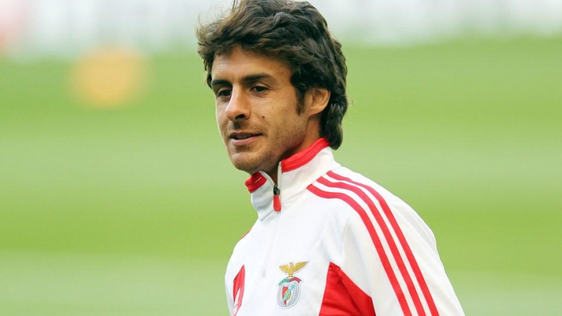 النجم الأرجنتيني السابق بابلو أيمار