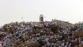 شمرا أخبار السلطات السعودية تغلق طريق الهدا وتوجه تحذيرا للحجاج