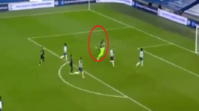 شمرا أخبار شاهد محرز يتلاعب بالحارس والدفاع ثم يضيع هدفا محققا بغرابة