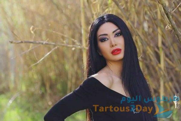 فضيحة الممثلة السورية دانا جبر و ابتزازها بصور جريئة جدا