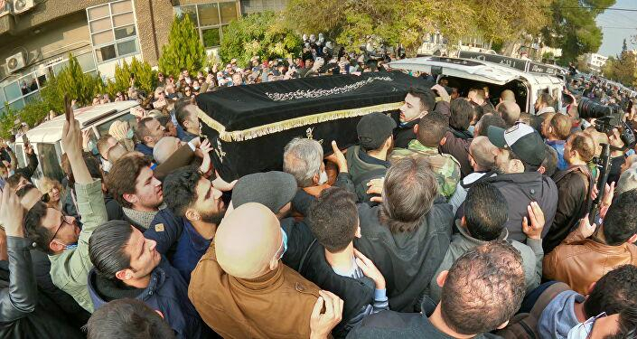 تشييع جنازة المخرج السوري حاتم علي في دمشق
