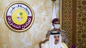 أمير قطر يتوجه إلى المملكة العربية السعودية لحضور القمة الخليجية