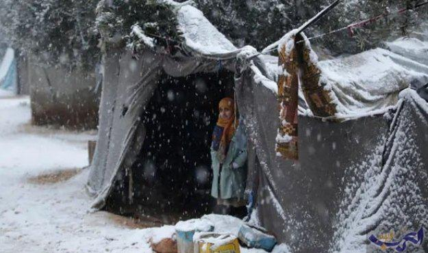 البرد القارس يودي بحياة طفلين في مخيم الهول
