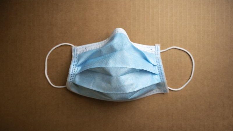surgical mask afp.jpg