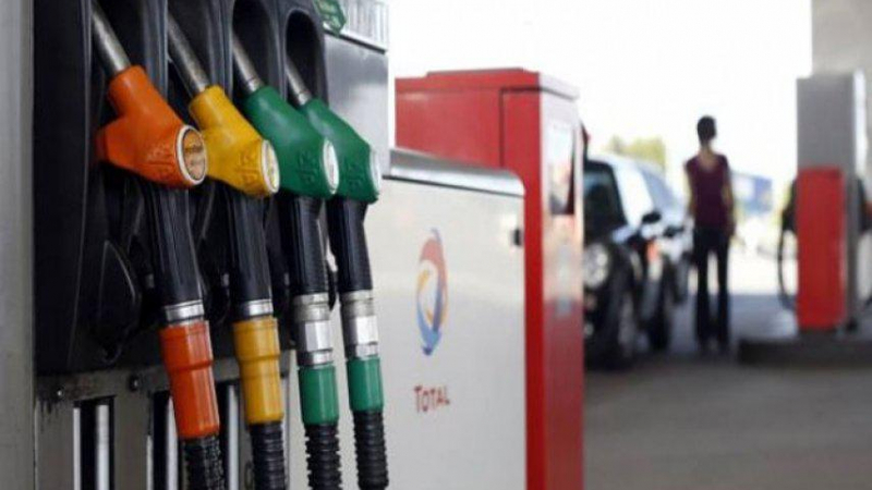 "تونس "ترفع سعر الوقود محاولة منها لخفض العجز في الميزانية