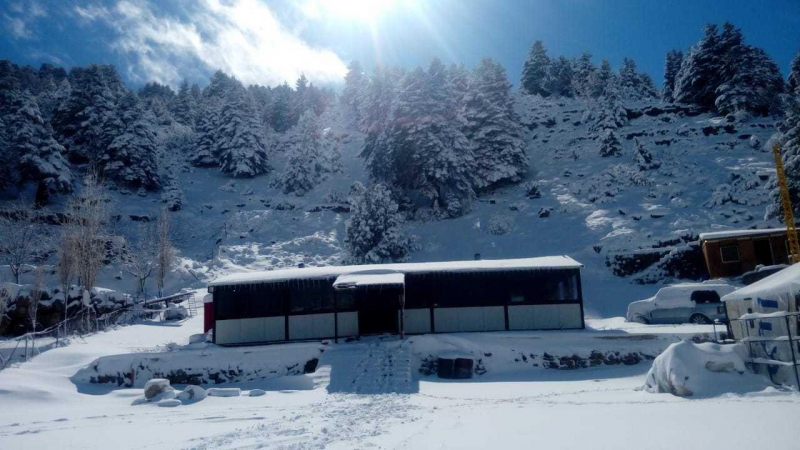 مطعم راتِب عُمران تحت الثلوج