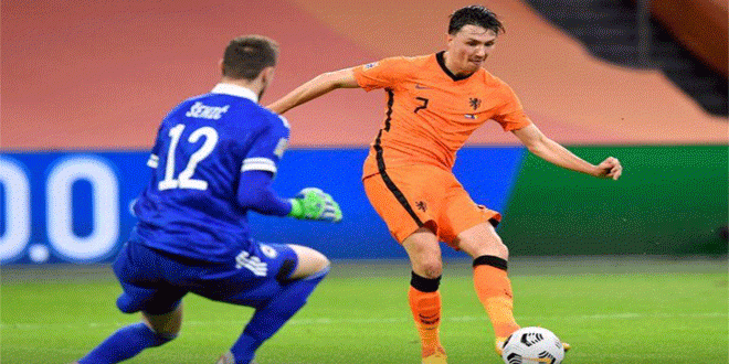 هولندا تسحق جبل طارق 7- 0 في تصفيات كأس العالم