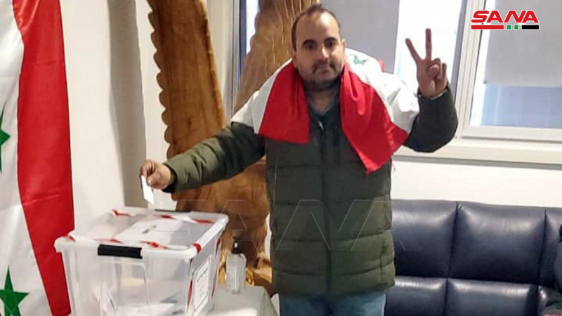 بالصورة ..عمليات الاقتراع في انتخابات رئاسة الجمهورية العربية السورية للسوريين المقيمين في الخارج