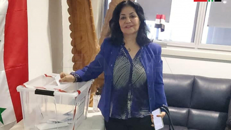 بالصورة ..عمليات الاقتراع في انتخابات رئاسة الجمهورية العربية السورية للسوريين المقيمين في الخارج