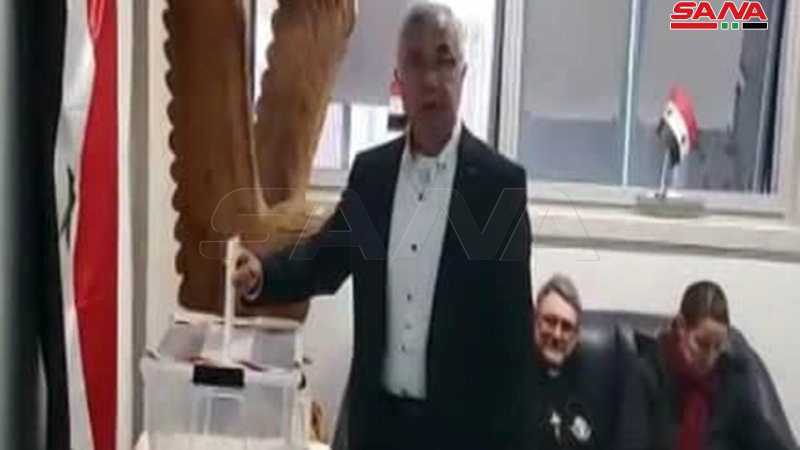 بالصورة ..عمليات الاقتراع في انتخابات رئاسة الجمهورية العربية السورية للسوريين المقيمين في الخارج