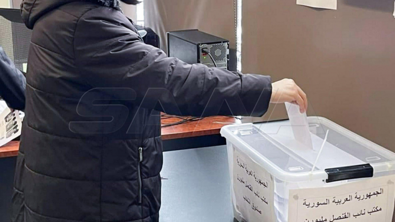 بالصورة ..عمليات الاقتراع في انتخابات رئاسة الجمهورية العربية السورية للسوريين المقيمين في الخارج