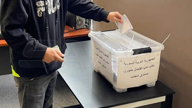 بالصورة ..عمليات الاقتراع في انتخابات رئاسة الجمهورية العربية السورية للسوريين المقيمين في الخارج