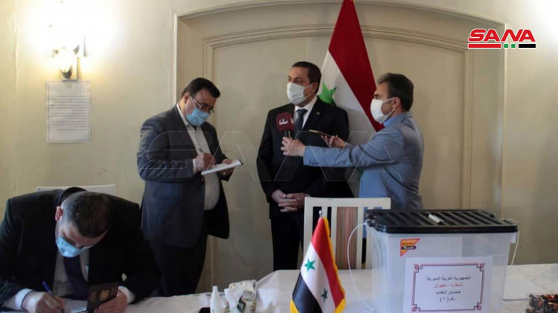 بالصورة ..عمليات الاقتراع في انتخابات رئاسة الجمهورية العربية السورية للسوريين المقيمين في الخارج