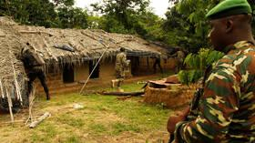مقتل 3 أشخاص وإصابة 3 آخرين بهجوم مسلح على قرية شمالي بوركينا فاسو