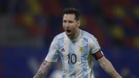 شاهد.. ميسي يهز الشباك والأرجنتين تكتفي بالتعادل مع تشيلي في تصفيات كأس العالم