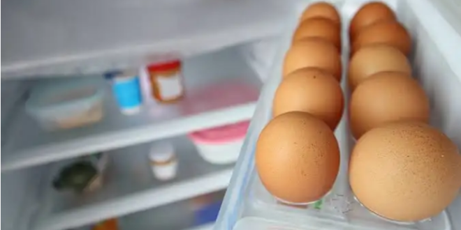 هل وضع البيض في الثلاجة آمن