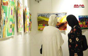 معرض فني في التطريز لريفيات من قرية بريف حلب