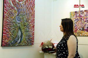 فضاءات.. معرض للتشكيلية رولا نويلاتي في ثقافي أبو رمانة