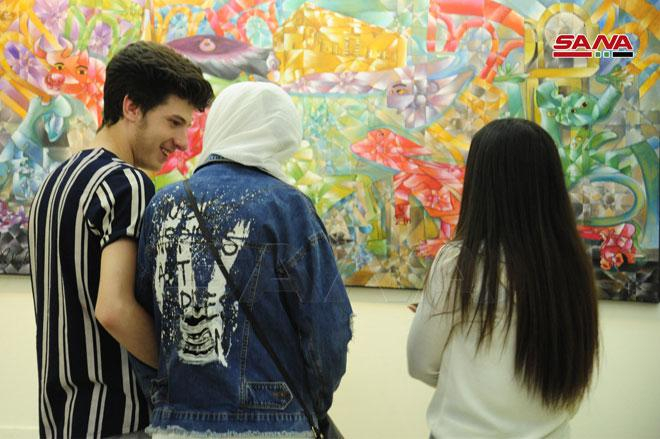 فضاءات.. معرض للتشكيلية رولا نويلاتي في ثقافي أبو رمانة