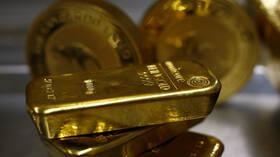 الذهب يربح بعد تهدئة من المركزي الأمريكي