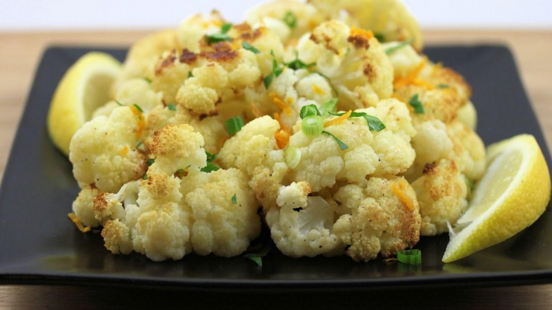 القرنبيط ولا سيما المقلي من أشهر الأطعمة في البلاد العربية