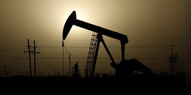 مخزونات النفط الأمريكية تهبط لأدنى مستوى لها منذ ثلاث سنوات