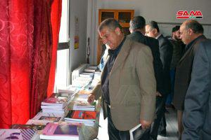 حوار مع أصحاب المواهب ومعرض للكتاب في كلية الآداب بجامعة حماة