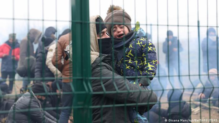 معاناة المهاجرين كبيرة على الحدود البيلاروسية البولندية 
