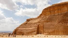 "ممرات جنائزية" غامضة تكشف عن شبكة طرق عمرها 4500 عام شمال غرب شبه الجزيرة العربية