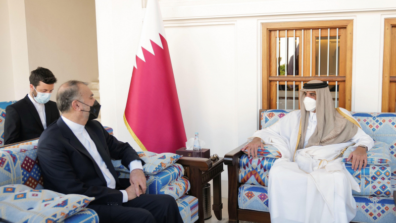 أمير قطر يستقبل وزير الخارجية الإيرانية في الدوحة 11 كانون الثاني/يناير 2022 (أ ف ب).