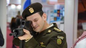 الجيش المصري يستعد لتصنيع سلاح بطلب من السيسي