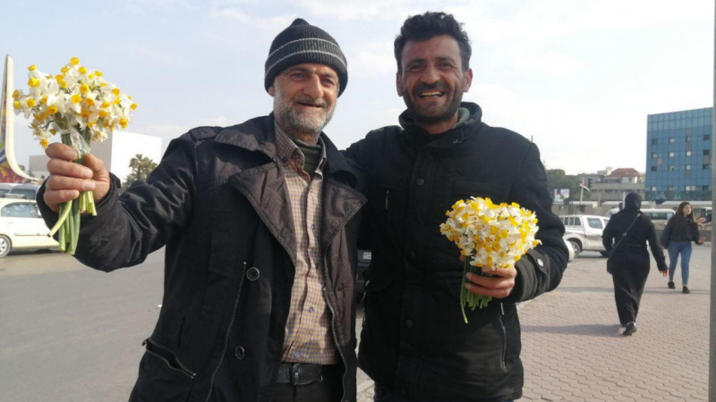 الأخوان ريحان بائعا الزهرة المباركة في دمشق