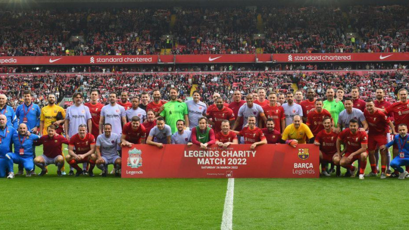 شاهد .. فوز أساطير برشلونة على أساطير ليفربول داخل الأنفيلد