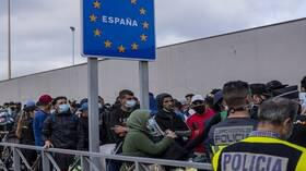 إسبانيا تفرض تأشيرة على العمال القادمين من سبتة