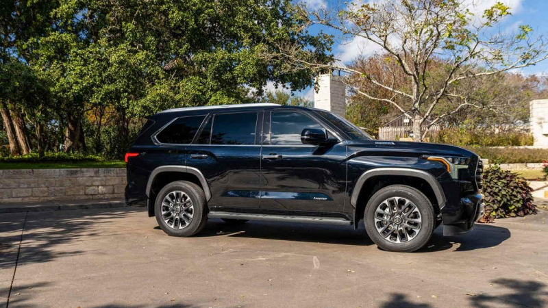 2023 Toyota Sequoia
