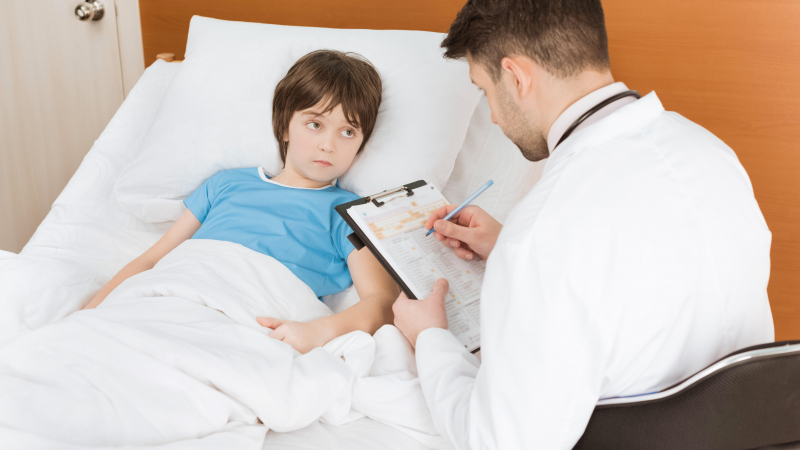 اتصل بالطبيب في حال ظهور اعراض الزائدة عند الأطفال