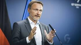 وزير المالية الألماني يطالب بوقف إنتاج الكهرباء باستخدام الغاز 