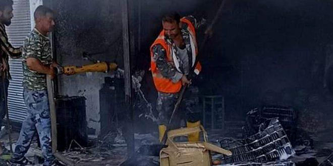 فوج إطفاء درعا يخمد حريقاً في محل لبيع الخضار بمدينة نوى