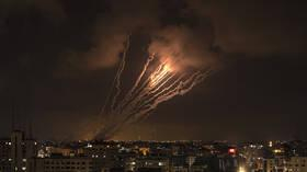 الجيش الإسرائيلي: تم إطلاق 580 صاروخا على إسرائيل من قطاع غزة منذ بداية الحرب مع 