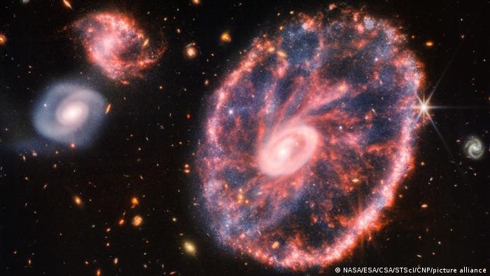صورة التقطها التلسكوب جيمس ويب للمجرة كارت ويل
