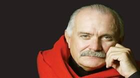 نيكيتا ميخالكوف سيعرض مسرحيته في دونيتسك