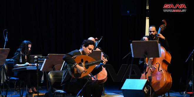 رحلة أوتار العود بين أنامل المؤلف والعازف السوري كنان أدناوي
